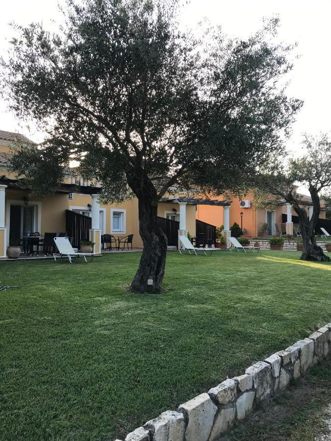 רודה L'Eremo Luxury Apartments מראה חיצוני תמונה