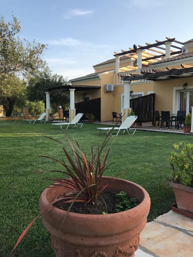 רודה L'Eremo Luxury Apartments מראה חיצוני תמונה