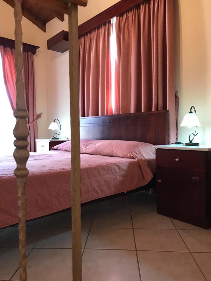 רודה L'Eremo Luxury Apartments מראה חיצוני תמונה