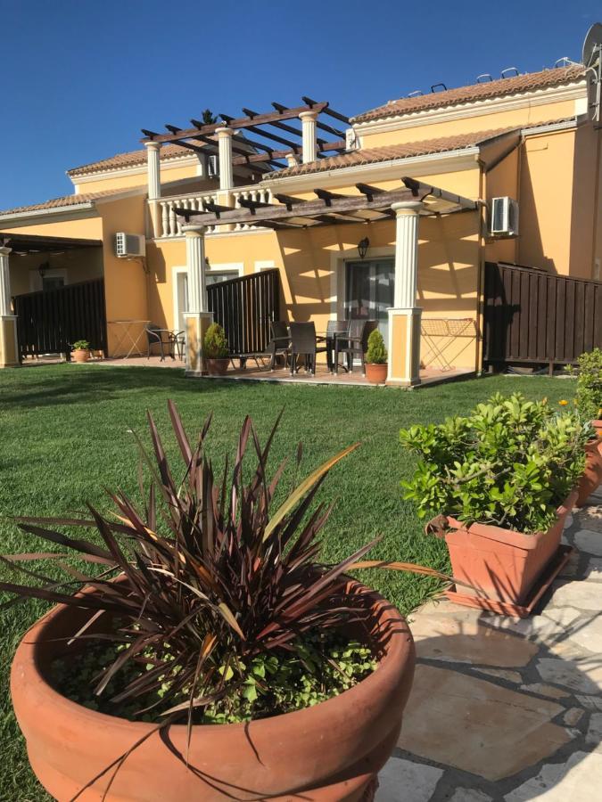 רודה L'Eremo Luxury Apartments מראה חיצוני תמונה