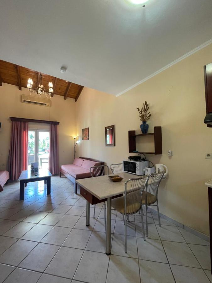 רודה L'Eremo Luxury Apartments מראה חיצוני תמונה